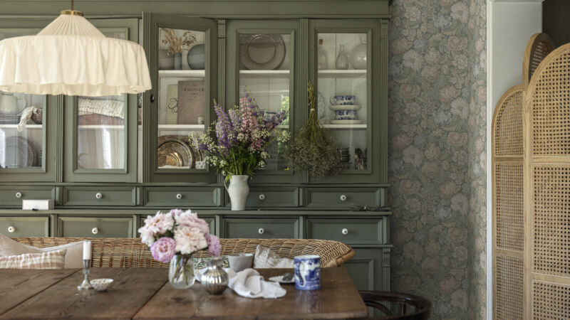 NightingaleGarden_Image_Roomshot_DiningArea_Item_3562_PR